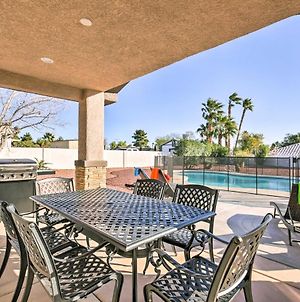 Updated Las Vegas House With Patio, Solar Heated Pool Villa Exterior photo