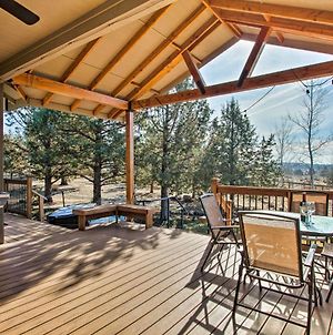 Grand Cabin With Hot Tub And Views - 3 Miles To Hiking Villa Terrebonne Exterior photo