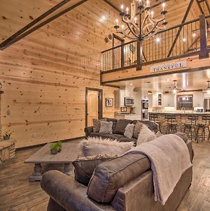 Large Upscale Cabin Hot Tub, Fire Pit, Pool Table Villa Stephens Gap Exterior photo