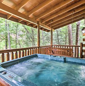 Romantic Pigeon Forge Log Cabin With Hot Tub! Sevierville Exterior photo