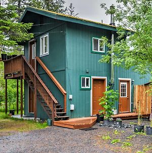 Seward Studio With Deck, Outdoor Dining And Mtn Views! Apartment Exterior photo