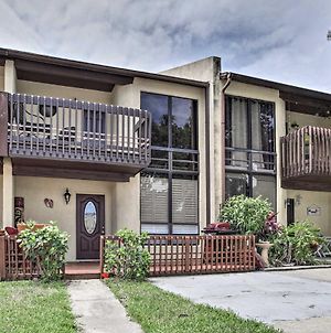 Updated Cape Canaveral Townhome, Walk To The Beach Exterior photo