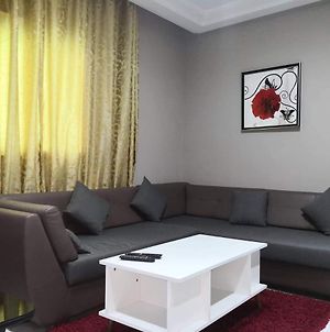 Moderne & Fabuleux Appart Apartment Tunis Exterior photo