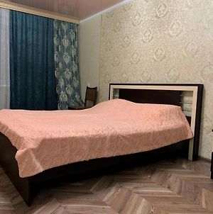 Uutnaya Odnuszka Na Volochaevskoi, 53 Apartment Karaganda Exterior photo