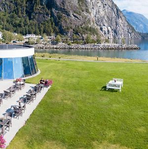 Valldal Fjordhotell - By Classic Norway Hotels Exterior photo