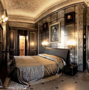Antica Dimora Delle Cinque Lune Hotel Rome Room photo