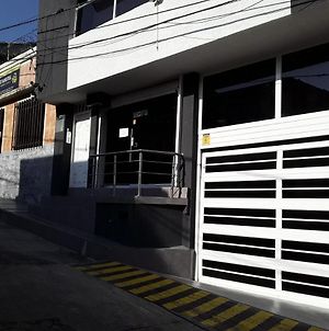 Apartahotel 222 Pereira Exterior photo