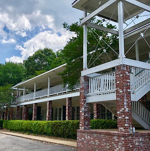 The Lodge At The Bluffs Saint Francisville Exterior photo