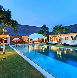 5 Star Villa In Bali, Minutes From The Beach, Bali Villa 2056 Seminyak  Exterior photo