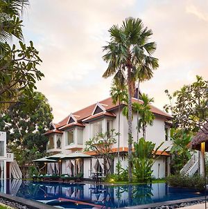 The Embassy Angkor Resort & Spa Siem Reap Exterior photo