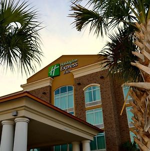 Holiday Inn Express And Suites North Charleston, An Ihg Hotel Exterior photo