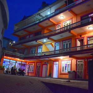 Hotel Santana Pokhara Exterior photo