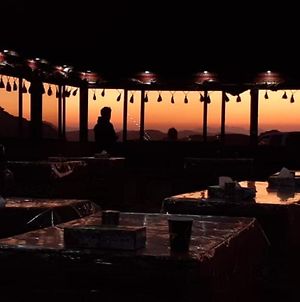 Desert Bedouin Camp Hotel Wadi Rum Exterior photo