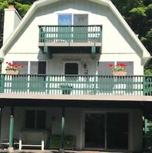 Winfield Villa Frankfort Exterior photo