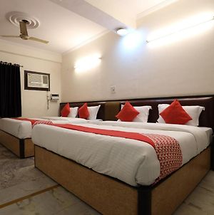 Oyo 60476 Hotel Silver Rooms Delhi  Exterior photo