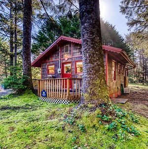 Woodland Cottage By The Sea Yachats Exterior photo