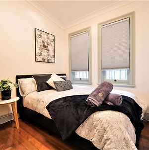 Quiet Private Room In Strathfield 3Min To Train Station G2 Sydney Exterior photo