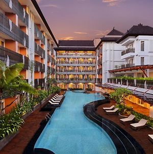 Fairfield By Marriott Bali Kuta Sunset Road Hotel Exterior photo