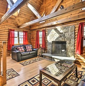 Secluded, Pet-Friendly Cabin With Deck And Fireplace! Villa Pleasant Mount Exterior photo