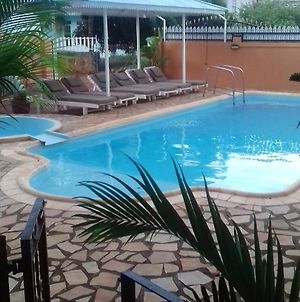 Studio At Pointe Aux Piments 200 M Away From The Beach With Shared Pool Balcony And Wifi Pointe aux Piments Exterior photo