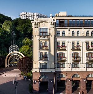 Riviera House Hotel Kyiv Exterior photo