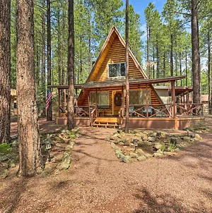 Inviting A-Frame Pinetop-Lakeside Cabin With Grill! Exterior photo