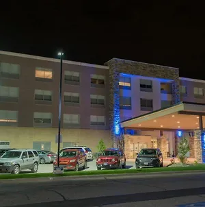 Holiday Inn Express & Suites Dayton North - Vandalia, An Ihg Hotel Exterior photo