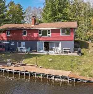 The Banks - Secluded Waterfront Gem! Kayaks And Canoes Included! Home Onaway Exterior photo