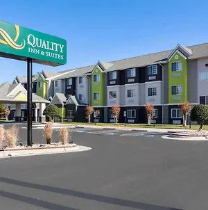 Quality Inn & Suites Ashland Near Kings Dominion Exterior photo