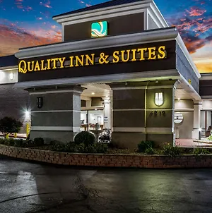 Quality Inn & Suites Kansas City - Independence I-70 East Exterior photo