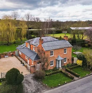 Family Country House , Close To Marlow/Henley Reading Exterior photo