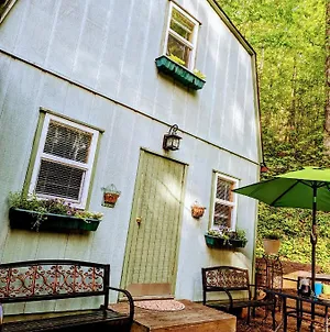 Hidden Hollow Bed And Breakfast Otto Exterior photo