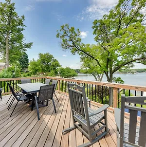 Waterfront Fox Lake Vacation Rental With Fire Pit! Exterior photo