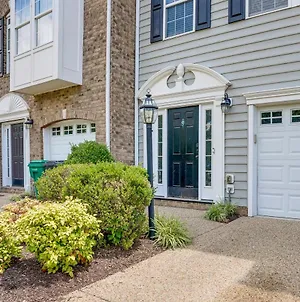 Spacious Mechanicsville Townhome With Balcony! Exterior photo