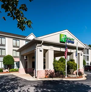 Holiday Inn Express Hotel & Suites Charlotte Airport-Belmont, An Ihg Hotel Exterior photo