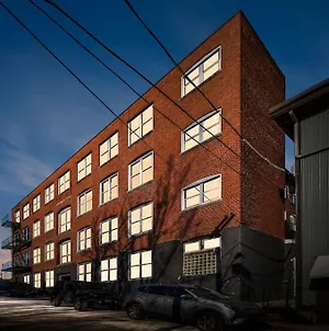 The Sunset Loft At Downtown Apartment Central Falls Exterior photo