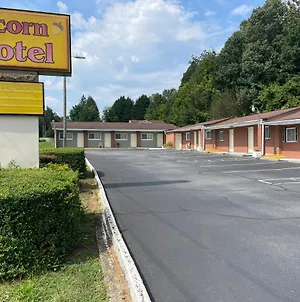 Acorn Motel Black Mountain Exterior photo