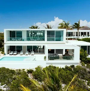 Ocean Dream 5 Bedroom Villa Azur Long Bay Exterior photo