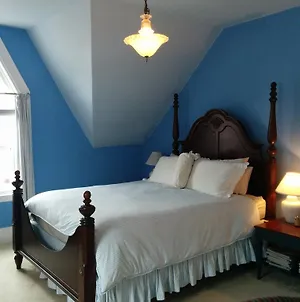 Fairmont House Bed & Breakfast Mahone Bay Room photo