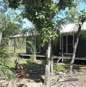 Chalets On Woodlands Hotel Darwin Exterior photo