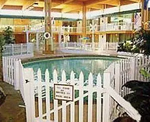 Regency Inn & Suites White River Junction Exterior photo