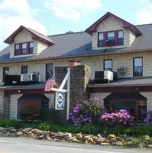 Ligonier Country Inn Exterior photo