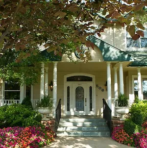 The Sanford House Inn & Spa Arlington Exterior photo