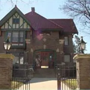 The Mansion Bed And Breakfast West Dundee Exterior photo