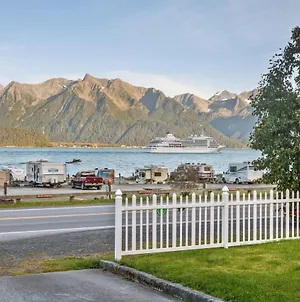 Alaska'S Point Of View Seward Exterior photo