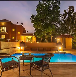 Saffronstays Ekaant, Vikramgad - Party-Perfect Pool Villa With Spacious Lawn Palghar Exterior photo