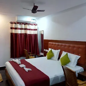 Medavakkam Sri Sai Residency Hotel Chennai Exterior photo