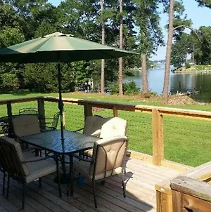 Rivers Edge Retreat With Kayaks And River Access! Reedville Exterior photo