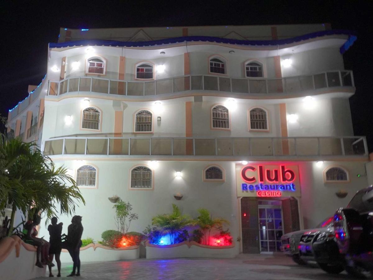 La Pepiniere Hotel Petionville Exterior photo