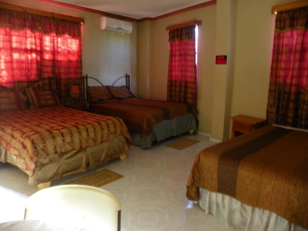 Pavillon Des Receptions & Hotel Port-au-Prince Room photo